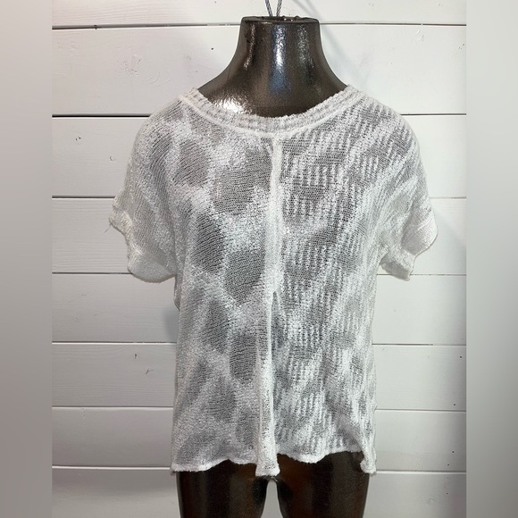 🤍📍Neiman Marcus Cream Textured Knit Tee – Size XS - Picture 9 of 12